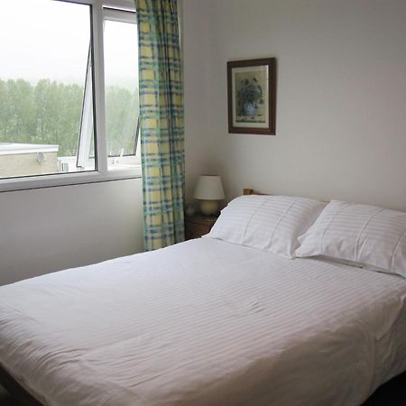 Freshwater Bay Holiday Cottages Pembroke Zimmer foto