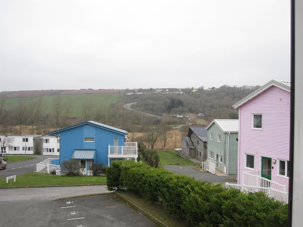 Freshwater Bay Holiday Cottages Pembroke Exterior foto